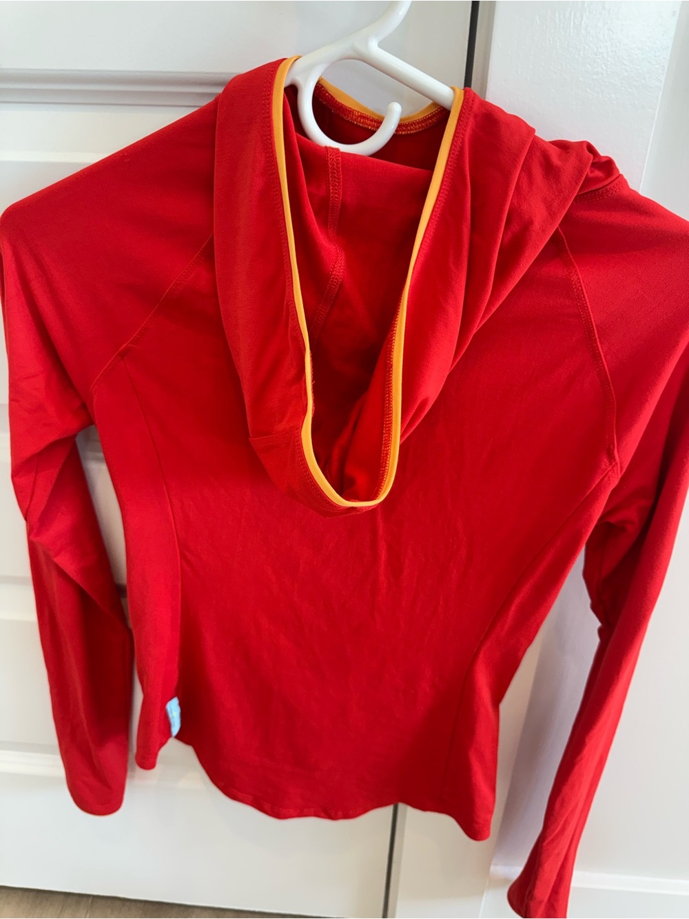 Scout Performance Red Hooded Athletic Pullover Long Sleeve Size M